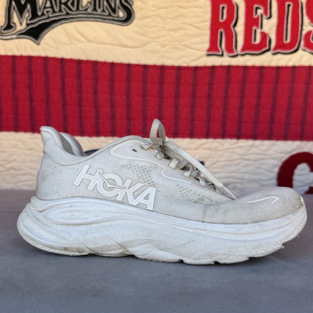 Size 8.5 - Hoka One One Clifton 10 White 1162031-WWH Women's - Picture 3 of 11